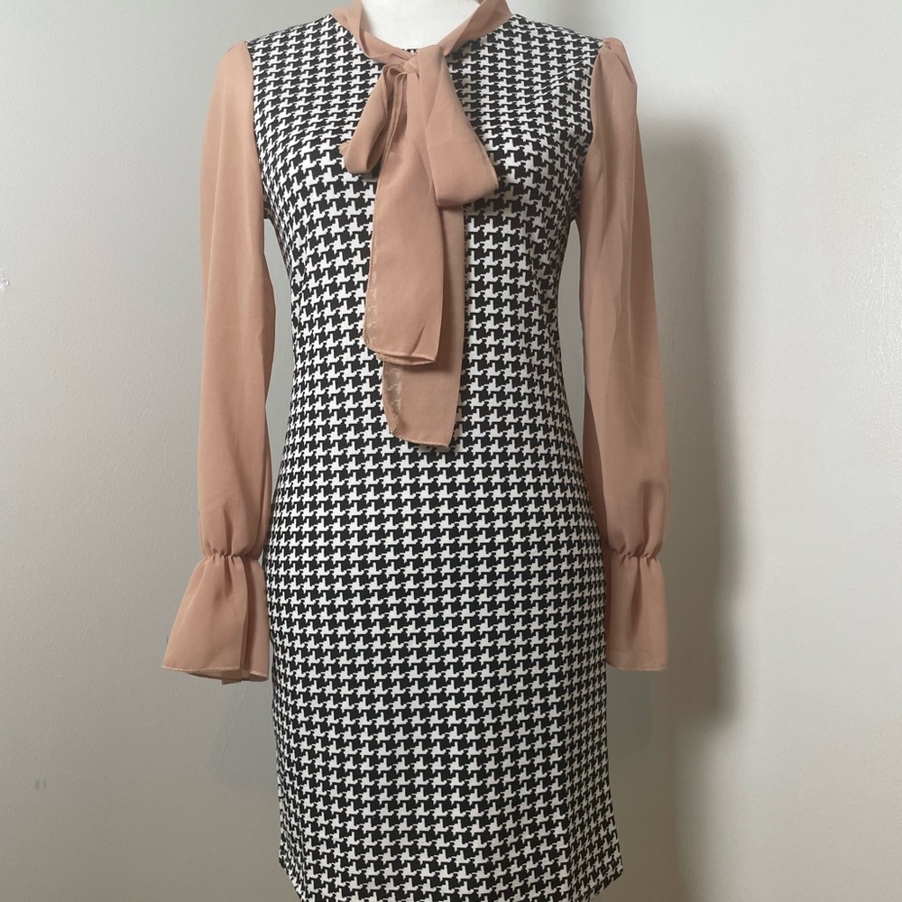 SHEIN womens houndstooth neck Ruffle long sleeves mini dress color black white